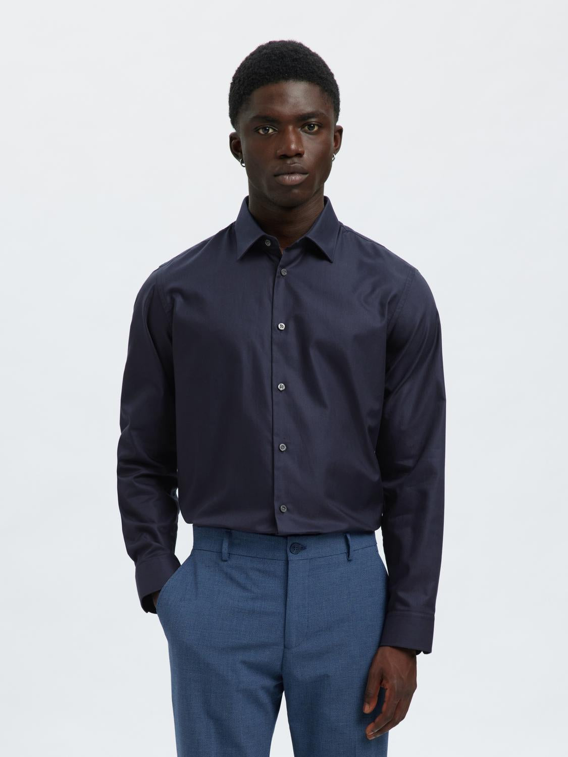 model_shot-front